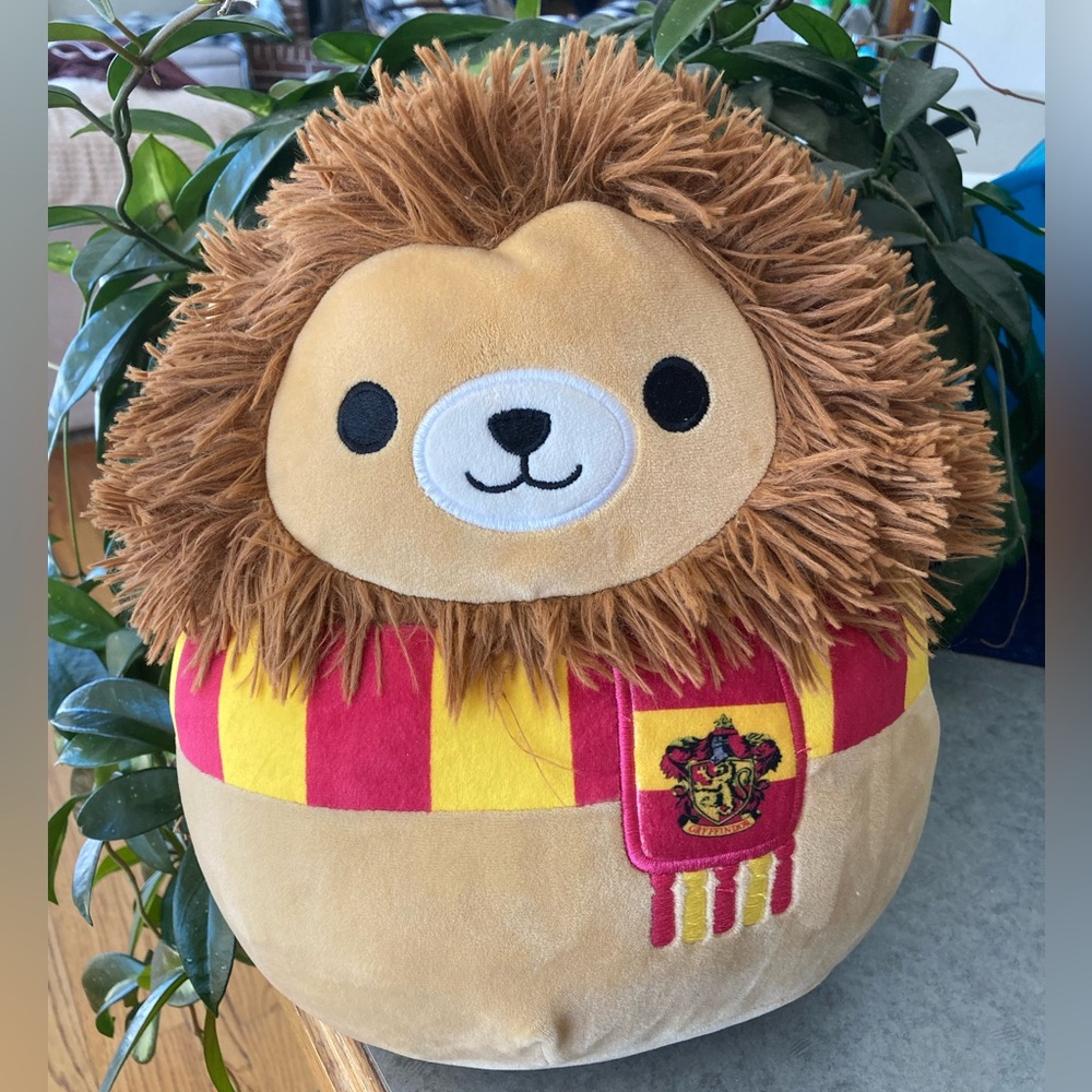 Squishmallows Gryffindor Lion Harry Potter 12" Plush Clean and Sanitized